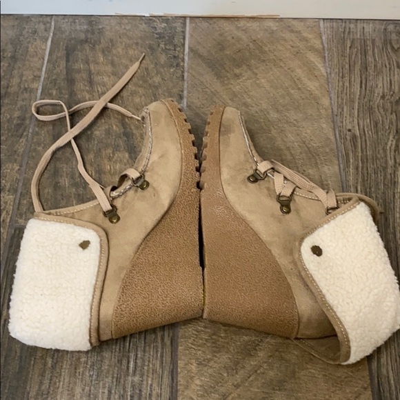 Unionbay brown faux fur lined boots size 9M - Picture 4 of 14